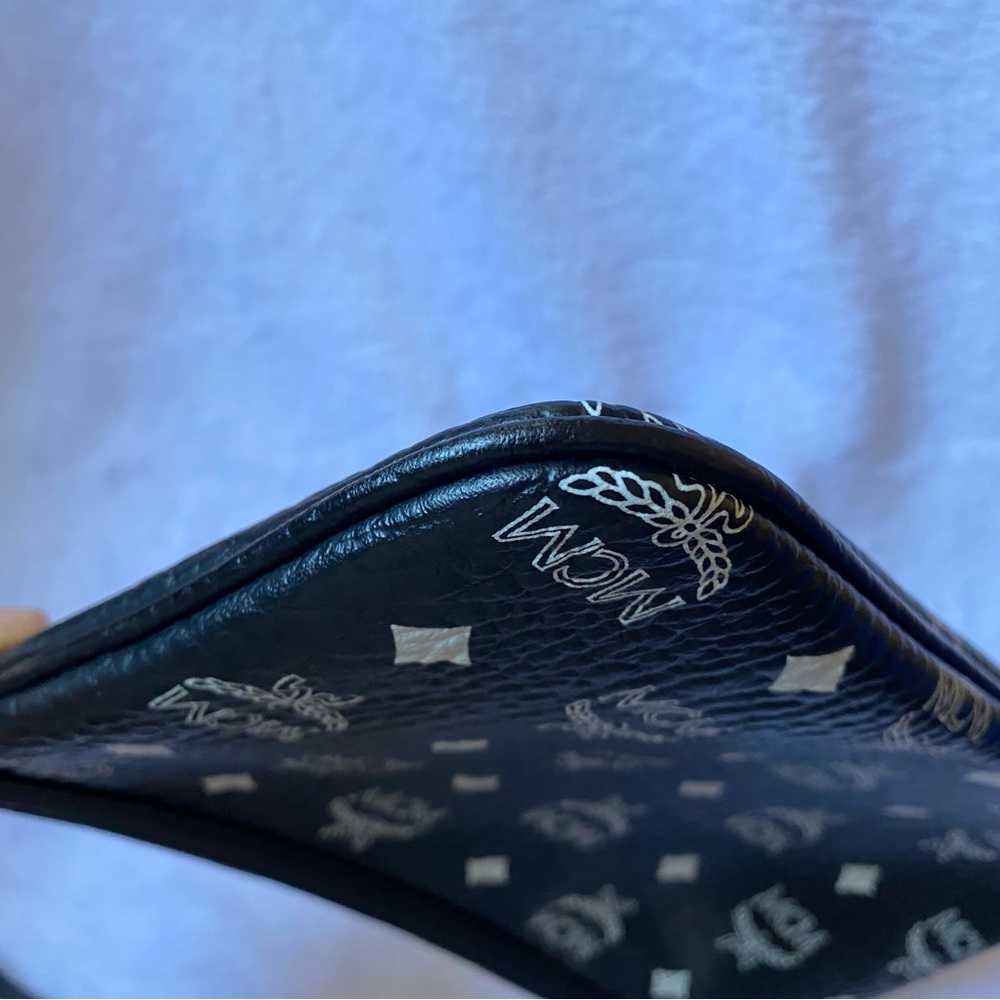 MCM Visetos Signature Logo Small Clutch Pouch Wristlet Purse Black & White - Picture 5 of 15